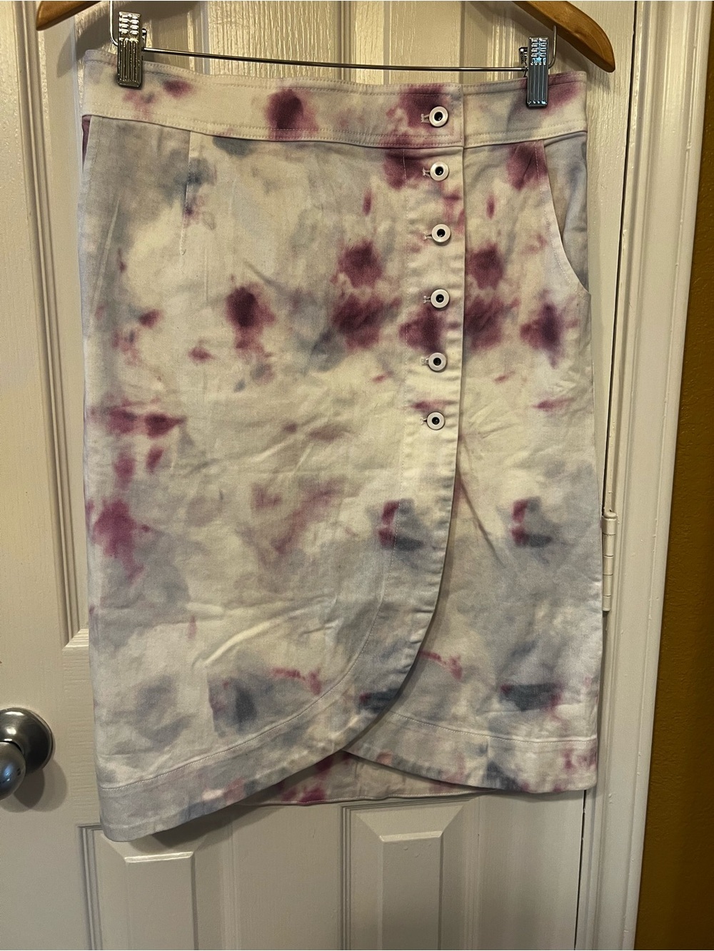 Anthropologie White & Purple Tie-Dye Wrap Pencil Skirt Lined, Size 6